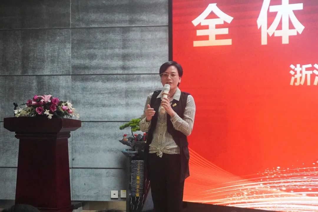 南鸿装饰10月全体设计师会议精彩解读